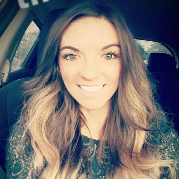 Meet your Posher, Amber - Picture 1 of 1